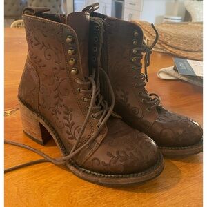 listing-status-banner